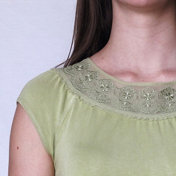 Sold! 🌿 - Picture 2 of 3