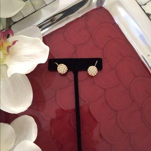 🎀New Nolan Miller earrings