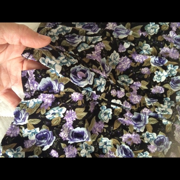 🚫TRADED🚫 Floral button up skirt - Picture 2 of 4