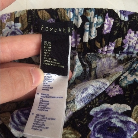 🚫TRADED🚫 Floral button up skirt - Picture 3 of 4