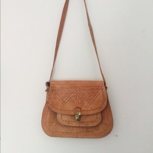Vintage 1960's/1970's tooled leather saddle bag