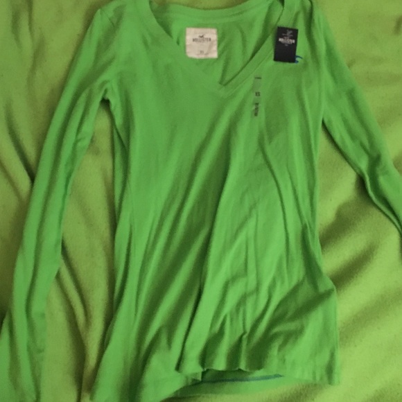 Hollister long sleeve T-shirt!