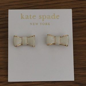 Kate Spade Take a Bow Cream Earrings