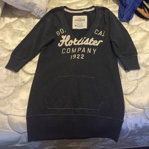 Hollister long sweatshirt