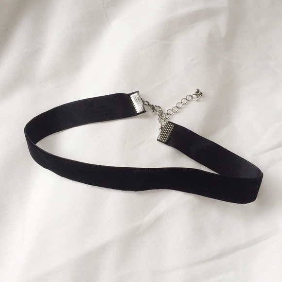 Brandy Melville Jewelry - Black Velvet Choker