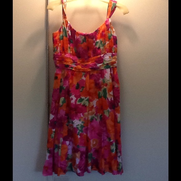 Dress - Picture 1 of 1