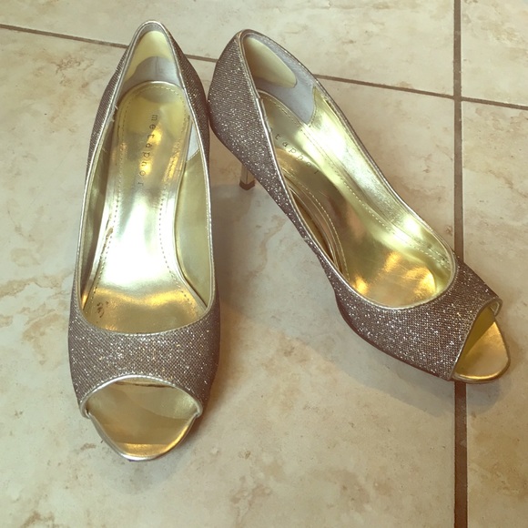 Metaphor Gold Sparkle Heels