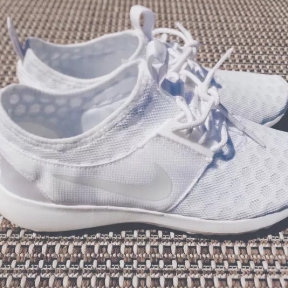 Nike Juvenate Shoe Size 8.5 NWOT