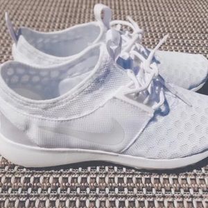 Nike Juvenate Shoe Size 8.5 NWOT