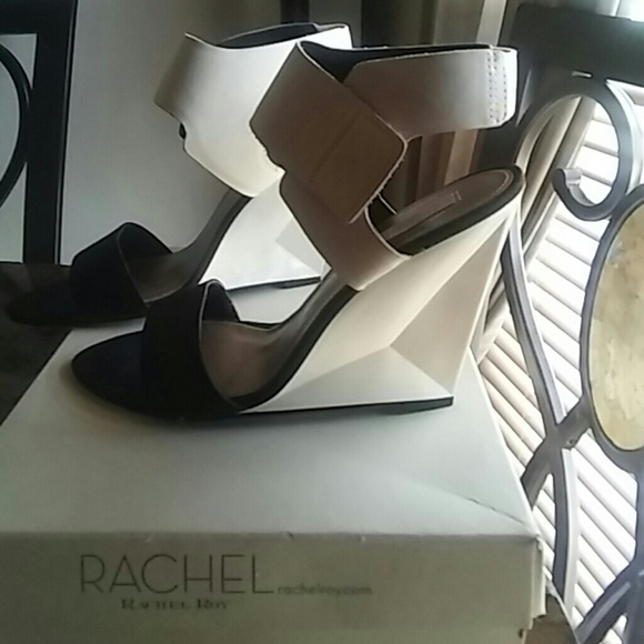 Rachel Roy - Picture 2 of 4