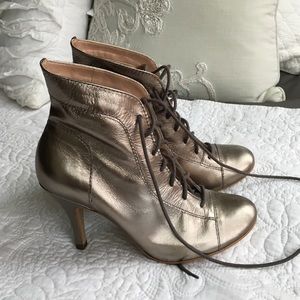 New Silver Booties Akira Black Label