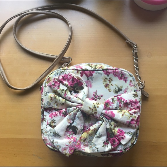 FLORAL CROSSBODY PURSE❣🌸
