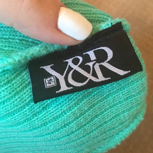 Y & R Turquoise beanie - Picture 3 of 3