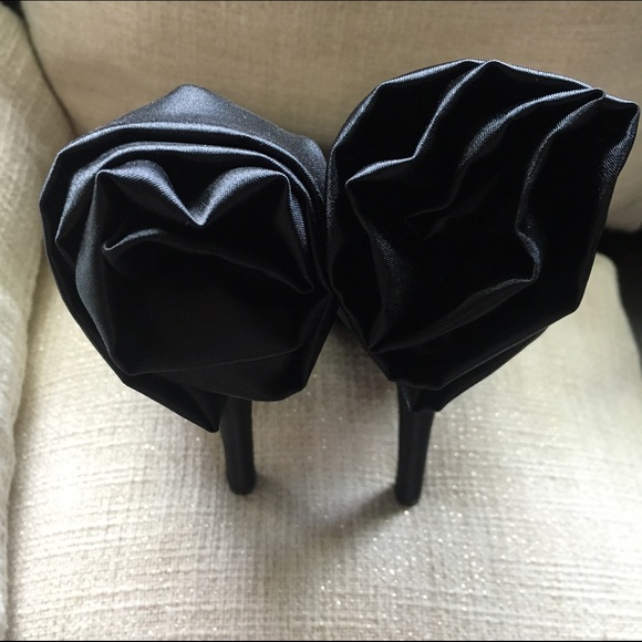 Colin Stuart Flower Heel Tall Pointy Toe Heels - Picture 2 of 4