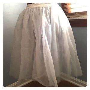 Lauren Conrad Sheer Tulle Skirt Small
