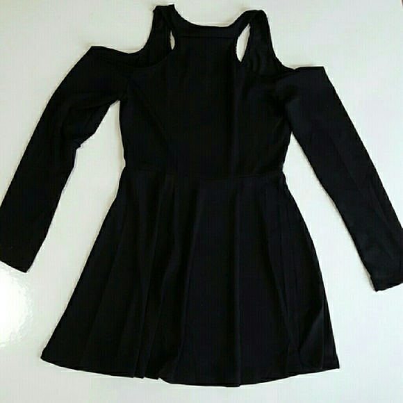 Black Cold Shoulder Dress - Picture 4 of 4