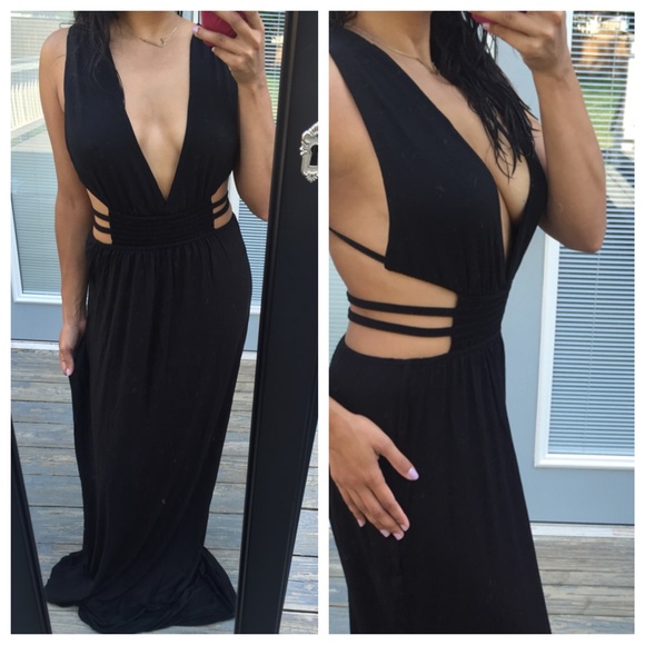 LAST CHANCE💕BLACK open back dress - Picture 2 of 2