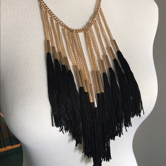 🆕 Fringe Necklace