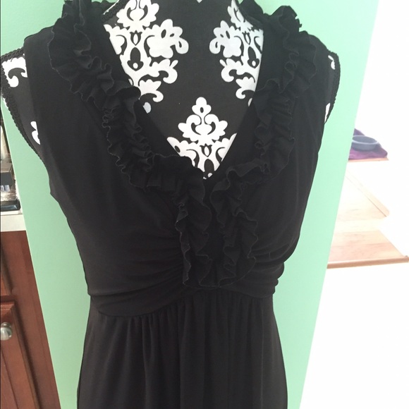 Dress barn Sz 6, great little black dress