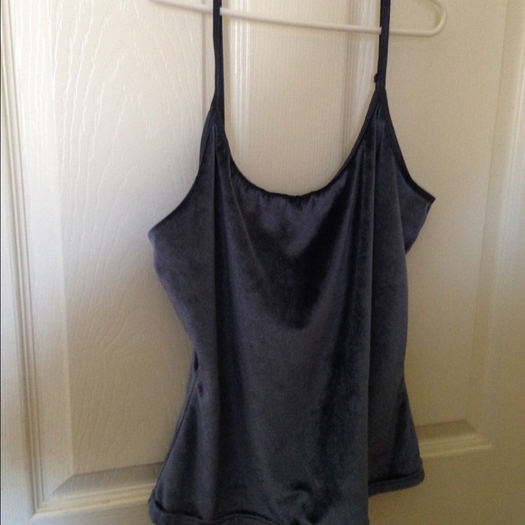 Tops - 💕Cute pretty sleeveless tank top