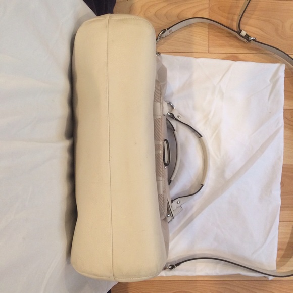 Large Cream Signature Coach Bag - Picture 3 of 4
