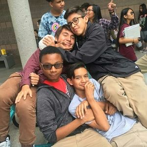 Meet your Posher, Damion