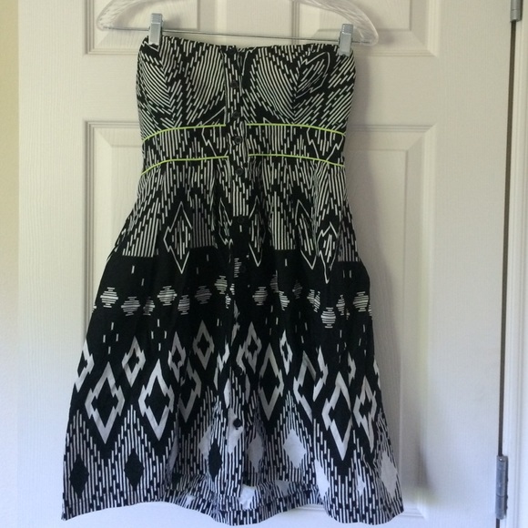 Black strapless dress
