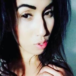 Meet your Posher, Felicita