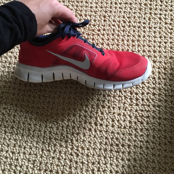 Red/navy/white nike free run 3
