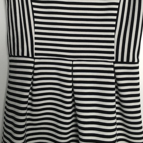 NWT Jcrew Factory Black and White stripe dress sz8 - Picture 3 of 4