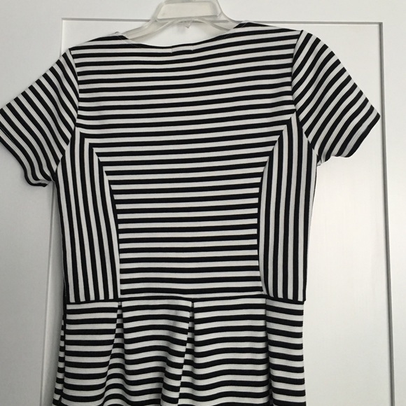 NWT Jcrew Factory Black and White stripe dress sz8 - Picture 4 of 4