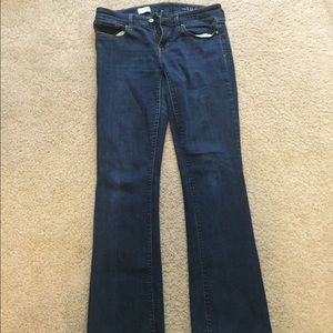 Gone tomorrow - Gap jeans