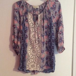 Very vintage/chic blouse
