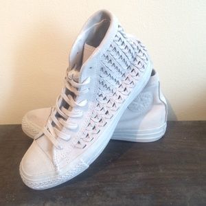 Converse light grey woven suede hightops