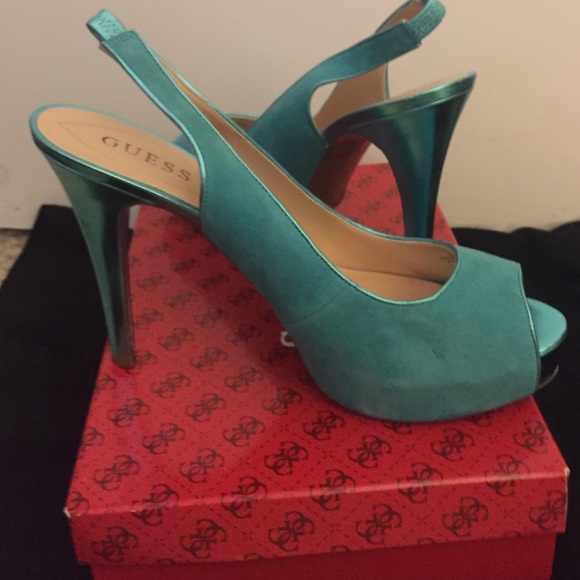 Shoes - Picture 2 of 3