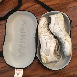 Nfinity cheer shoes with carrier