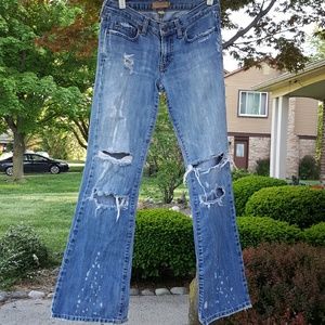 Abercrombie & Fitch Destroyed Jeans