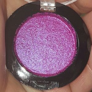 Gorgeous purple ORGANIC eyeshadow