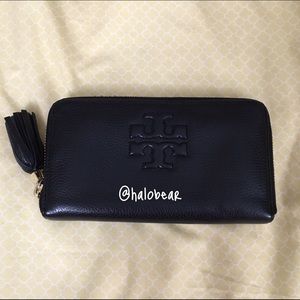 ⚡️SOLD⚡️ Tory Burch Thea Zip Continental Wallet