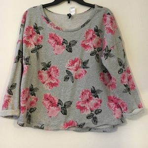 Dividend Flowered Sweater Top-L