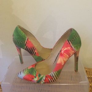 Also shoes BRAND NEW