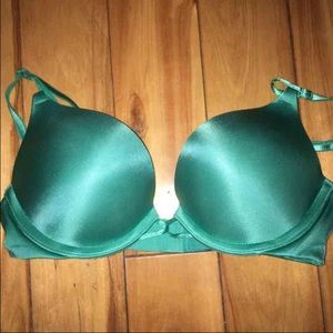 Bombshell bra 32a Victoria's Secret