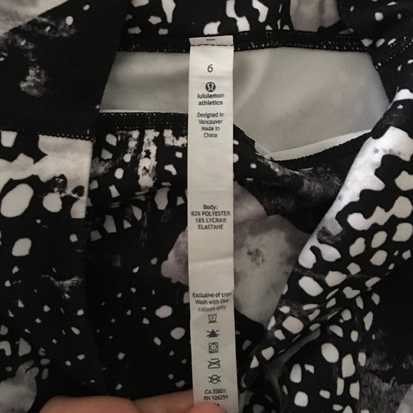 🦀SOLD🦀Lululemon Leggings - Picture 2 of 4
