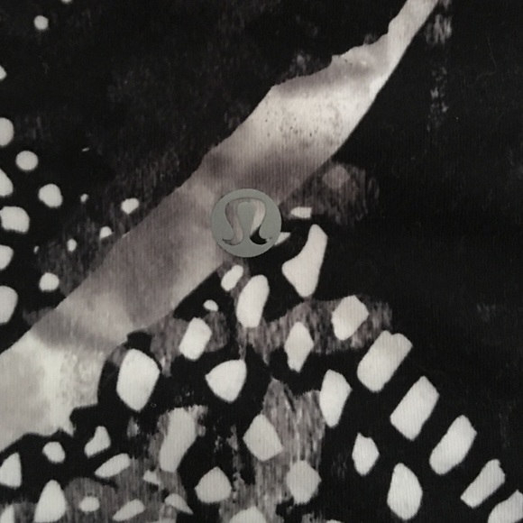 🦀SOLD🦀Lululemon Leggings - Picture 3 of 4