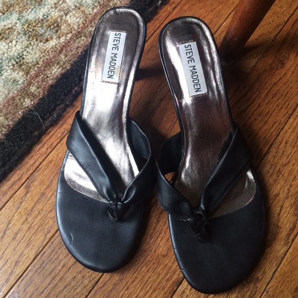 Steve Madden low heel flip flops