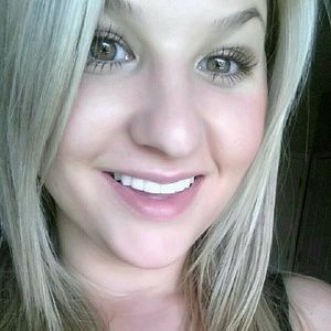 Meet your Posher, Jocyelyn