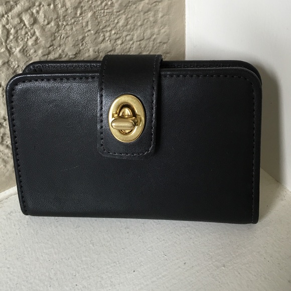 Coach leather business card or credit card wallet.