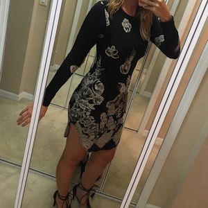 Black long sleeve fitted dress