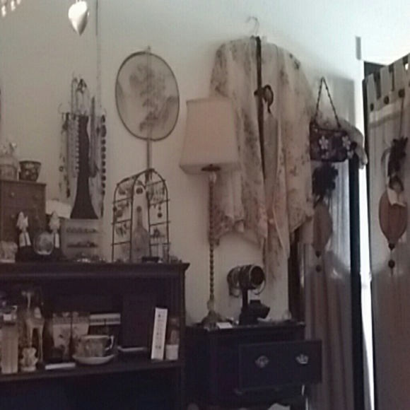 Meet your Posher, Patty - Picture 3 of 5