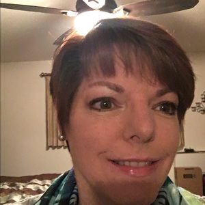 Meet your Posher, Linda